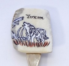 Collector Souvenir Spoon Canada Yukon Howling Wolf Painted Bone - $14.99