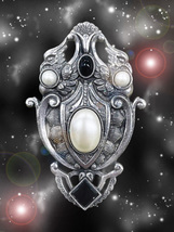 Haunted Anique Brooch Pin Gods Of Plentiful Extravagance Magick Scholar CASSIA4 - £271.66 GBP