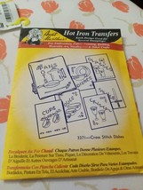 NEW Aunt Martha&#39;s Vintage Hot Iron Pattern Transfers Needlepoint Embroid... - $1.62
