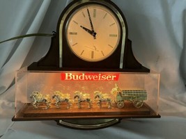 Vintage Budweiser Lighted Wall Clock Anheuser Busch Clydesdale Team Tested Works - £138.93 GBP