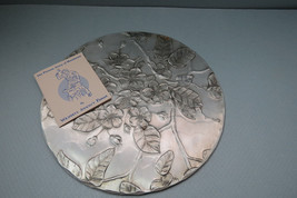 Wendell August Forge Hammered Aluminum Plate Floral Decortative Plate with Felt - £9.82 GBP