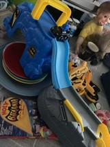 Fisher Price Little People Batcave Play N Go 3 Ramps Batman  Wheelies Car - $14.80