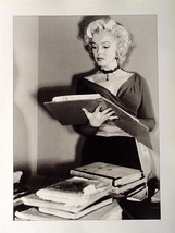 Marilyn Monroe Pin Up Poster How To Be Sexy Reading A Book! Rare Photo! - £5.40 GBP