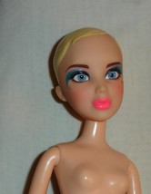 nude fashion doll wears wigs Barbie friend with large head and extreme eyeshadow - £10.26 GBP