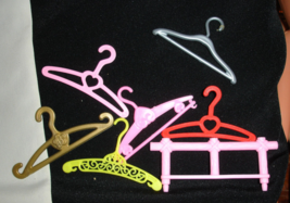 Barbie doll accessory vintage lot six hangers monogram B heart decor scr... - £7.81 GBP