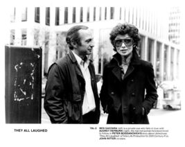 They All Laughed Movie Press Photo Ben Gazzara Audrey Hepburn 1980s Vintage - $16.71