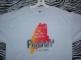 PHISH MAINE CONCERT T SHIRT ~ GRAY &amp; RED Extra Large - $22.75