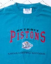 DETROIT PISTONS NBA BASKETBALL - T SHIRT (M) - $12.95