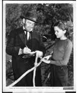 CALIFORNIA - BARRY FITZGERALD &amp; FAN Paramount Pictures Movie Photo (1946) - $14.95