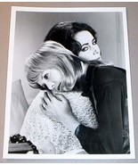 ELIZABETH TAYLOR &amp; SUSANNAH YORK - ABC-TV Photo (1976) - £19.57 GBP