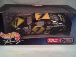 (N11) 1:24 SCALE #7 MICHAEL WALTRIP 1999 HOT WHEELS - $9.17