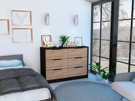 42 Inch Brown and Black Four Drawer Dresser - $8,911.71 MXN