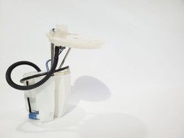 2016 2017 Toyota Rav 4 OEM Fuel Pump Assembly 2.5L 4 Cylinder  - $80.44