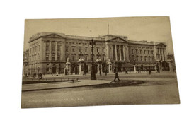 London, Buckingham Palace, Vintage Photo Postcard - £13.44 GBP