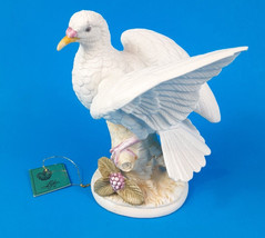 White Dove Pigeon Bird Flapping Wing Vintage 1980s Lefton Porcelain - $14.70