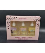 NEW 3 Piece Gift Set YAA Girl&#39;s Body Oils LAVENDER ROSE DAISY 1/2 Ounce ... - $301.15 MXN