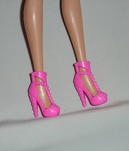 Date wth boyfriend shoes Barbie vintage 2014 Fashion Fever fts plastic leg dolls - £7.85 GBP