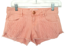 Jolt Women&#39;s Shorts Distressed Hems 30&quot; Waist Soft Peach Color Crocheted Lace - £11.96 GBP