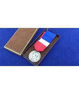 V REPUBLIC of FRANCE - Medal of Honour for Labour, Ministry of Labour an... - $1,870.71 MXN