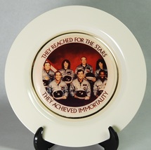 Challenger Seven Memorial Plate Space Shuttle Disaster Star Glaze US Ast... - £3.91 GBP