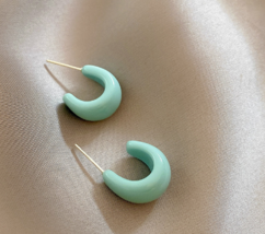 Simple hoop earrings Niche design candy-colored earrings - $19.80