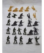 Lot Of (26) Army Men Toy Soldier Infantry 1/72 Scale - $413.77 MXN