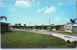 Bahia Court Bradenton Florida Postcard Posted 1968 - £5.88 GBP