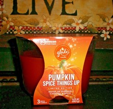 1 Glade Pumpkin Spice Things Up Three Wick Candle Pumpkin Caramel &amp; Spice Scent - £9.14 GBP