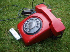 VINTAGE RARE SOVIET YUGOSLAVIA ROTARY DIAL PHONE ETA-62 RED BLACK COLOR - £42.66 GBP