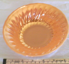 Vintage Corning Bowl Gold Peach Luster Salad Bowl Serving Bowl 1970&#39;s Co... - £15.81 GBP