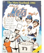 NY Mets 1981 Yearbook Cover by Bill Gallo Joe Torre Manager - £9.56 GBP