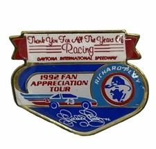 Richard Petty Retirement Tour Daytona Speedway Pontiac STP Racing Lapel Hat Pin - £15.72 GBP