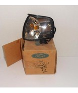 Ford E7GZ-13201-A OEM LH Turn Signal Marker Lamp Mercury Tracer - $536.20 MXN