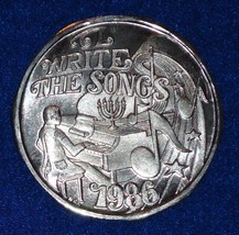 Gorgeous Barry Manilow &quot;I Write The Songs&quot; New Orl EAN S Mardi Gras Doubloon Mandy - £4.05 GBP