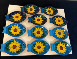 11 SUNFLOWER Handmade Painted 9&quot; Fish Plates/Wall Hangings, 5 Navy &amp; 6 Turquoise - £31.44 GBP