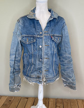 Vintage Levi’s Mens button up distressed denim Standard Trucker Jacket M Blue K3 - £84.13 GBP