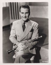 Artie Shaw jazz clarinetist and bandleader 8x10 inch photo - £11.89 GBP