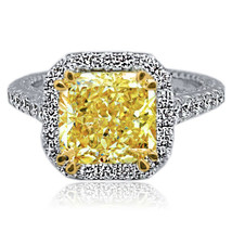 4.61CT Fancy Yellow Radiant &amp; Halo Diamond 18k W &amp; Y Gold Engagment Ring - £3,338.13 GBP