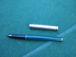 VINTAGE CHINA FOUNTAIN PEN - $29.69