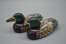 Wood Duck Decoys Hand Carved Painted Vintage ME-1156F PRC China Pair 5 1/2&quot; - £23.19 GBP