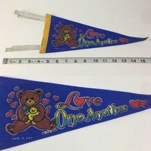 Vtg Small 12 inch Felt Wall Pennant Flag Teddy Bear Hearts Love One Another Used - £12.69 GBP