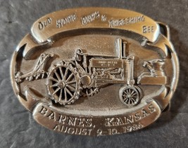 JOHN DEERE BELT BUCKLE 3&quot; BARNES KS OLD HOME DAYS &amp; THRESHING BEE RARE 1... - $352.37 MXN