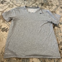 The Nike Tee Gray Dri-Fit Size M Short Sleeve - £9.15 GBP