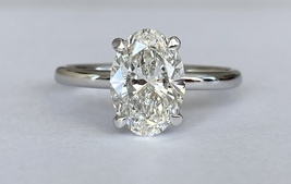 IGI Certified Diamond Engagement Ring VS1 G Oval 2.02 ct Lab Created, 18 kt Gold - £2,036.16 GBP