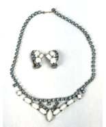 Vintage Milk Glass Necklace &amp; Earrings Set Blue Rhinestone Choker Clip On - €63,90 EUR