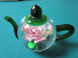 Dynasty Heirloom Collection Teapot Crystal Rose Paperweight 4 X 5&quot; - £49.70 GBP