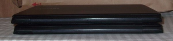 Two Samsung Chromebook 3 XE500C13 11.6" 1.6 GHz Chrome OS, Google Play Store Item image 6