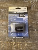 Hidden Hitch Towing Accessories 4 Way Flat Part# 31056 - $41.24 CAD