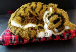 Cat on a red pillow kitty napping on a pillow decorative collectible looks real - £7.00 GBP