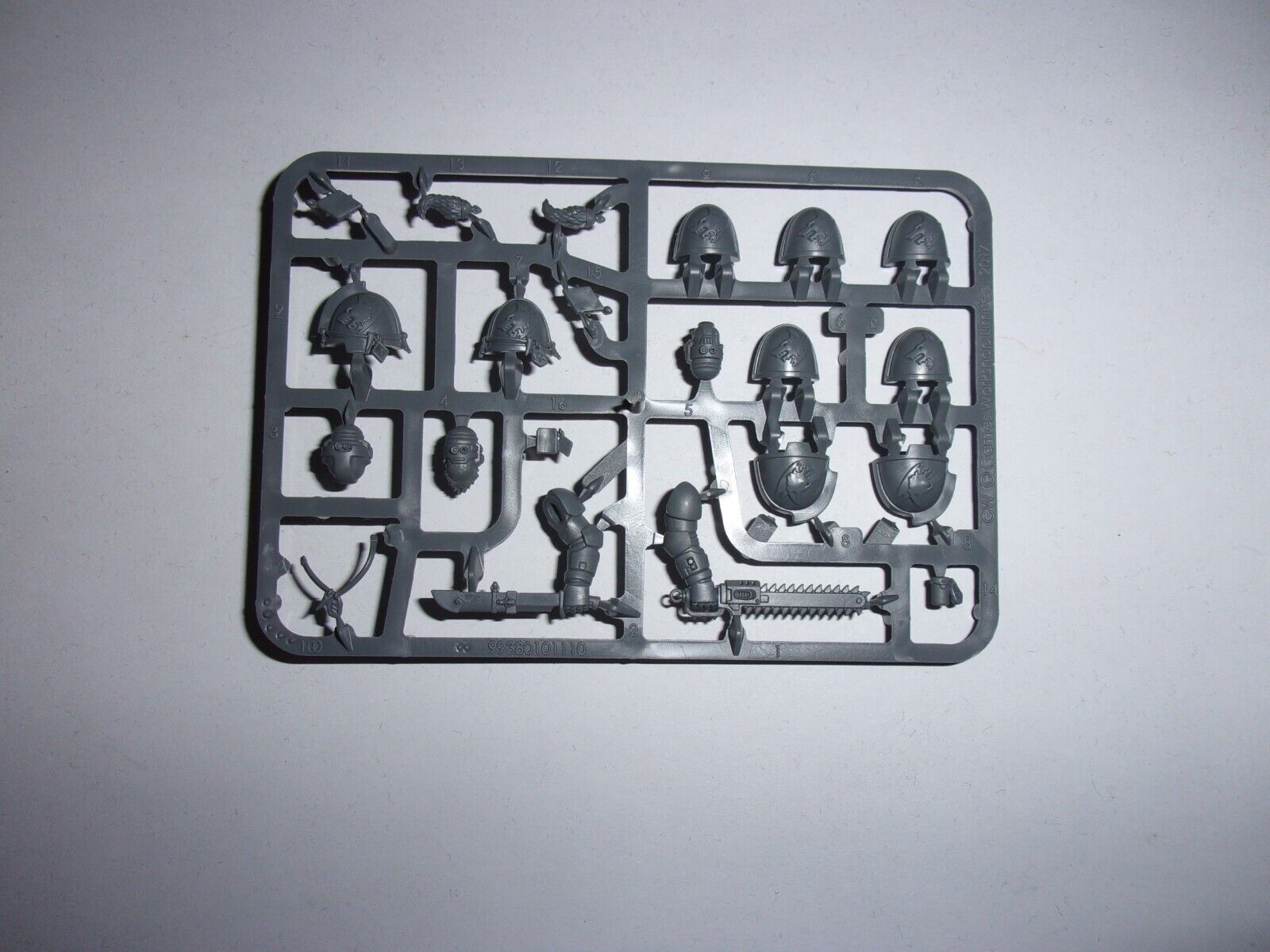 Warhammer 40,000 - Space Wolves Upgrade Frame - Complete on Sprue